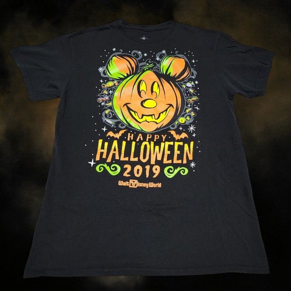 WALT DISNEY WORLD 2019 M Mickey Mouse Pumpkin Halloween Glow in the Dark T-Shirt - Picture 1 of 6